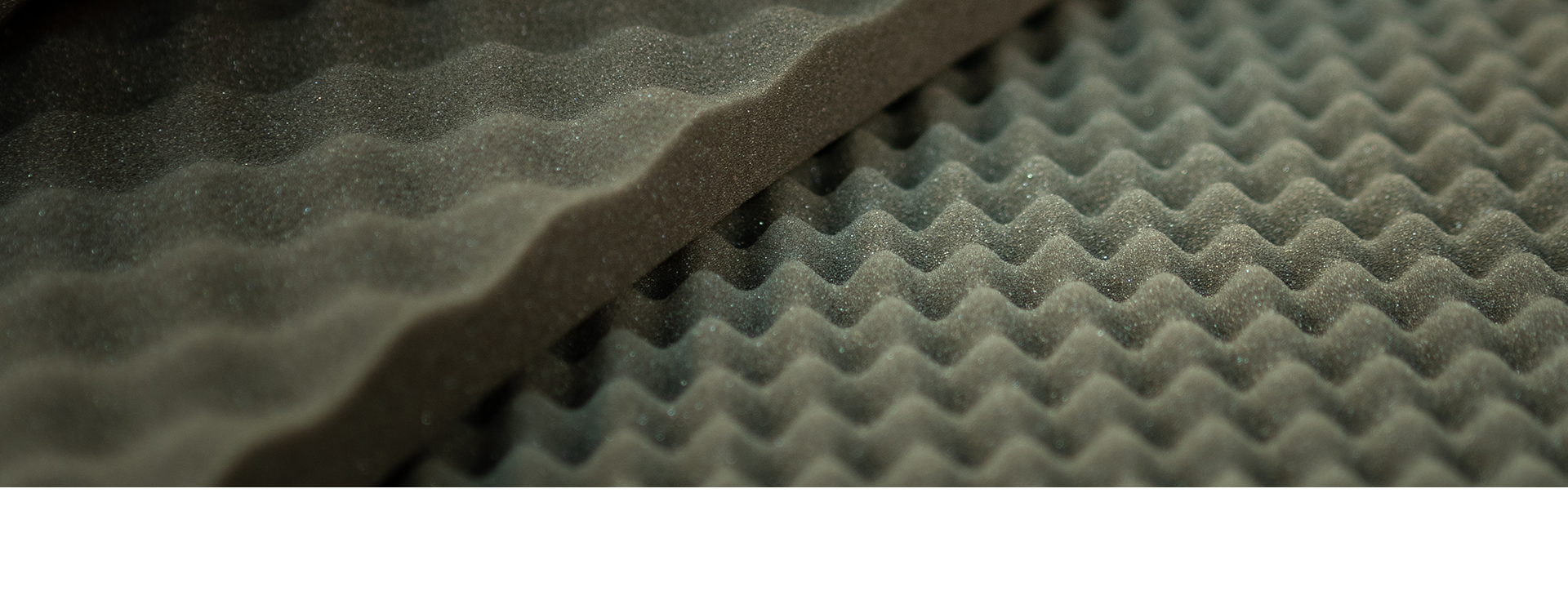 Espuma para embalaje perfilada FR25 | Protección perfecta para productos delicados